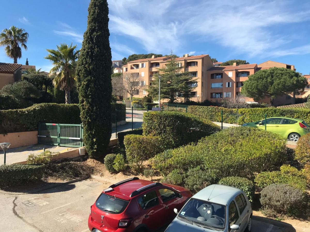 T2 Proche Plage Carqueiranne Exterior foto